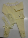 conjunto amarillo/blanco invierno